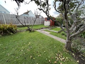 Photo 25- click for photo gallery